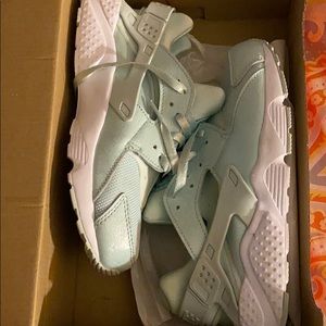 Nike Huarache Run SE
